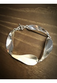 Chilli 17 Silver Repeat Link Bracelet